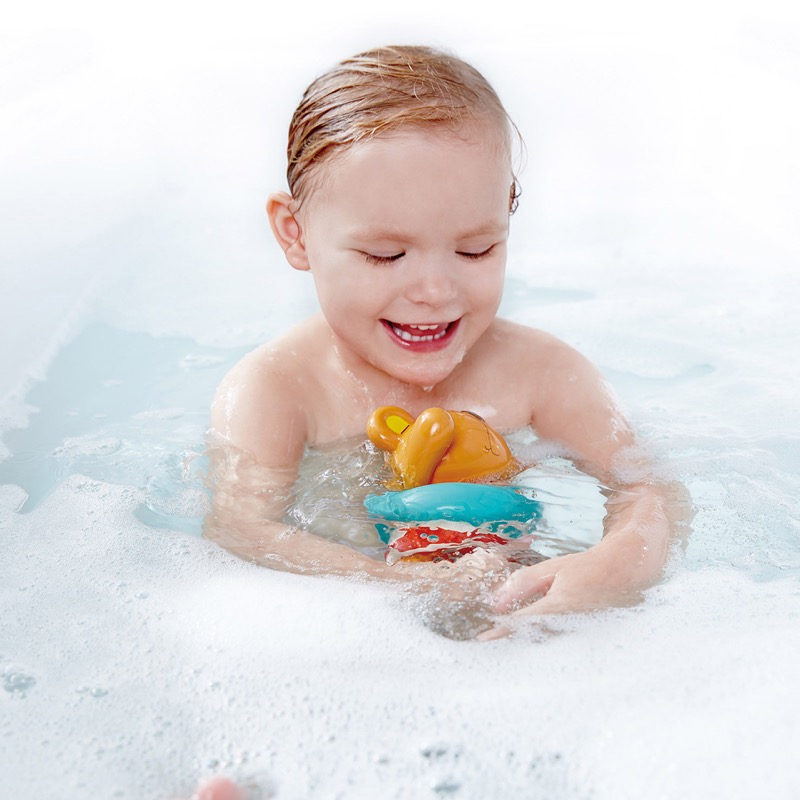 How To Let the Baby Fall In Love With Bathing?